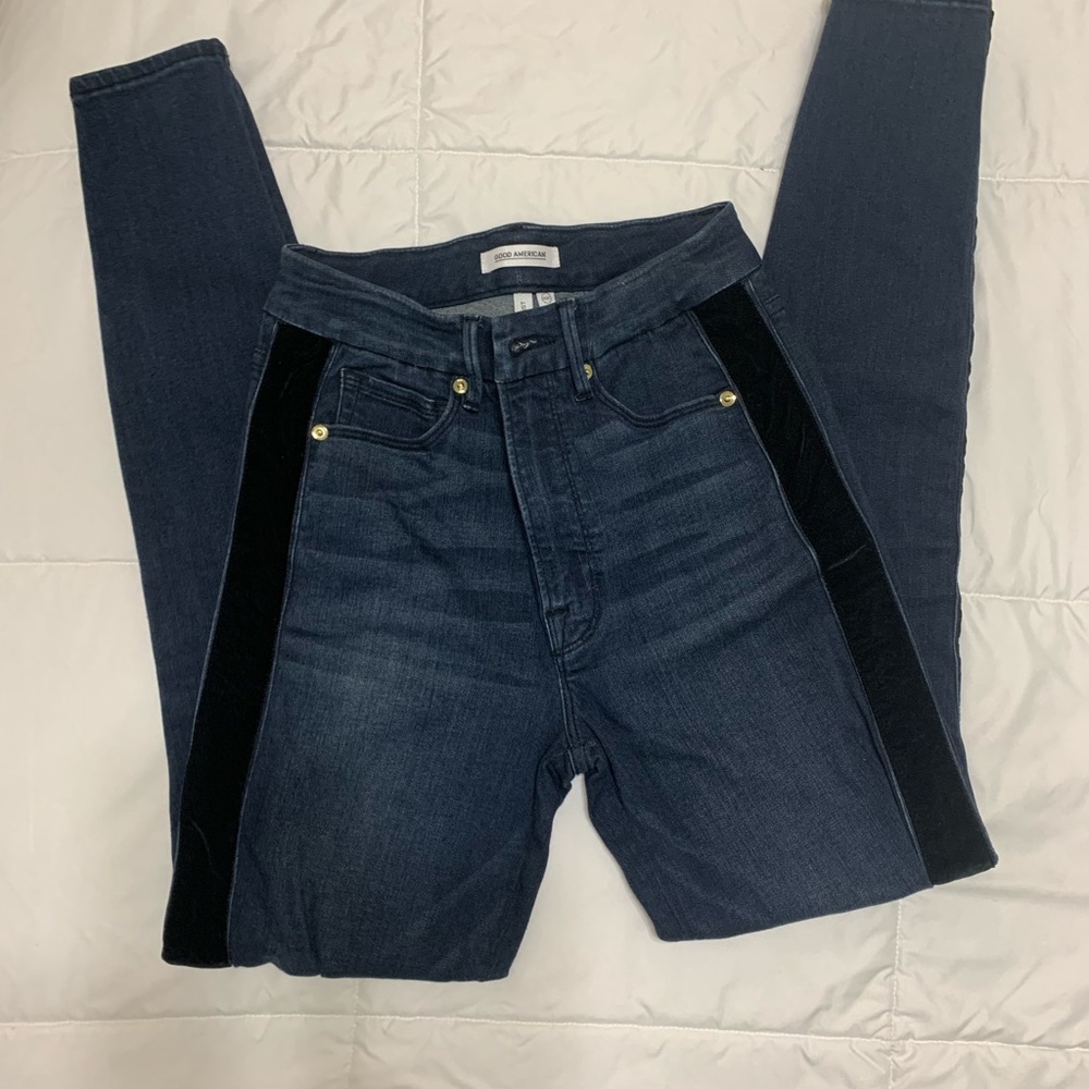 Good American Jeans size 4 dark blue with velvet